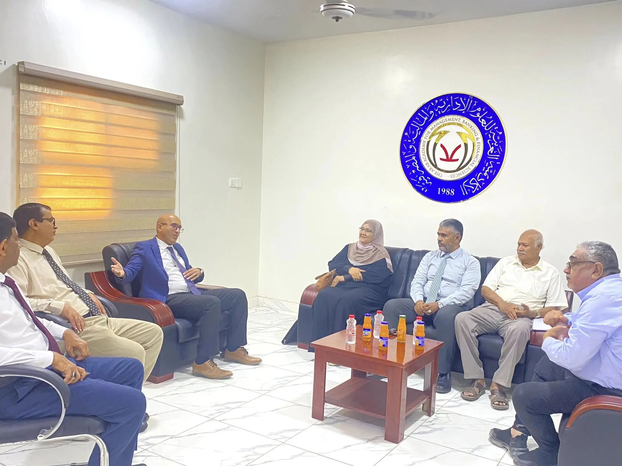 مدير فرع الأكاديمية العربية يبحث سبل التعاون مع رئيس جمعية المحاسبين القانونيين