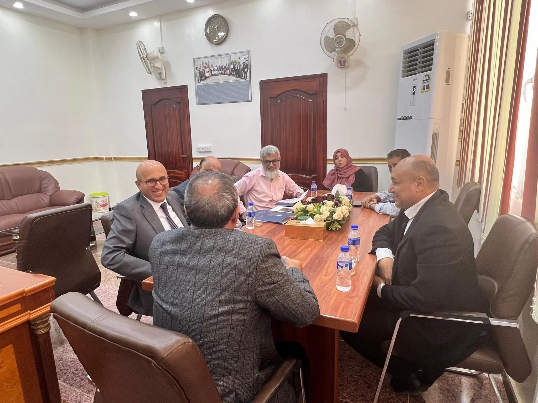 جامعة عدن والأكاديمية العربية تبحثان آفاق التعاون المشترك في مجال البحث العلمي والمؤتمرات الدولية